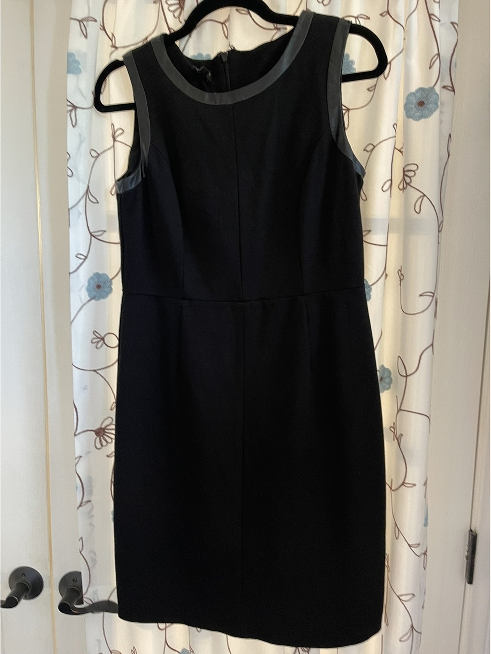 Talbots Petite 4P Black Sleeveless Sheath Dress